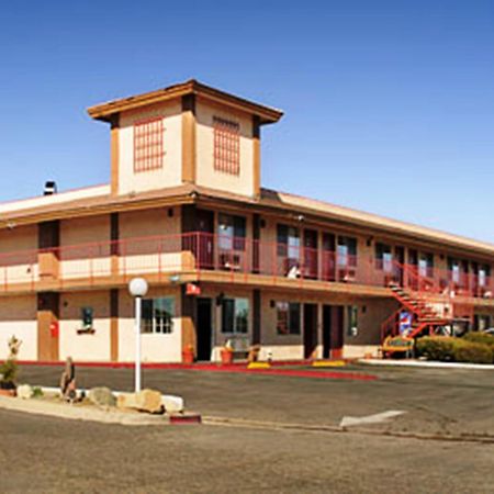 Park Avenue Inn & Suites Victorville Esterno foto