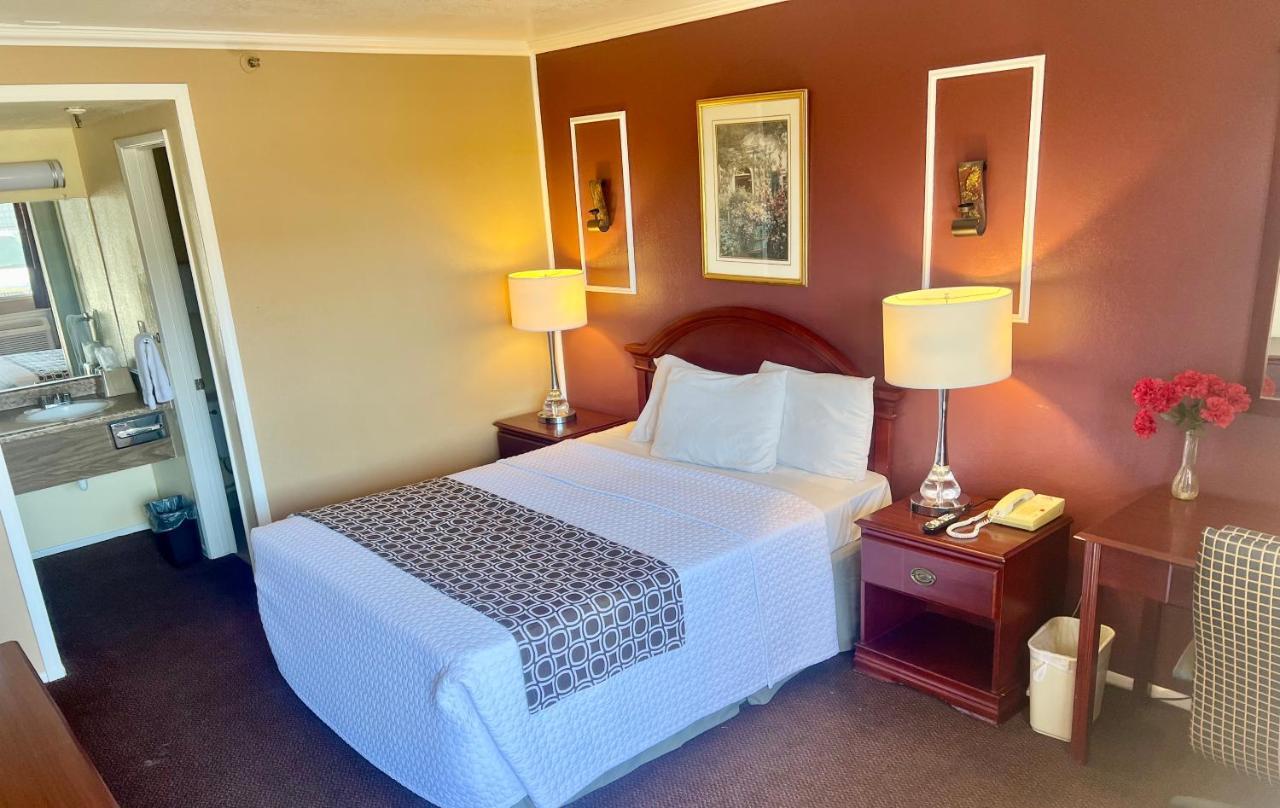 Park Avenue Inn & Suites Victorville Esterno foto