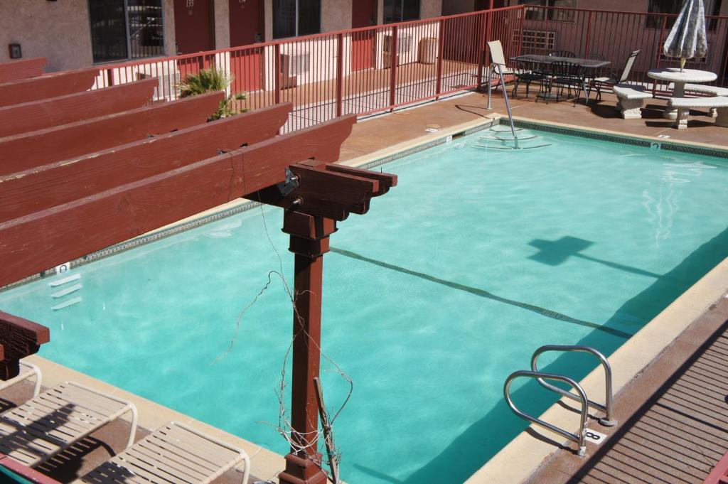 Park Avenue Inn & Suites Victorville Esterno foto