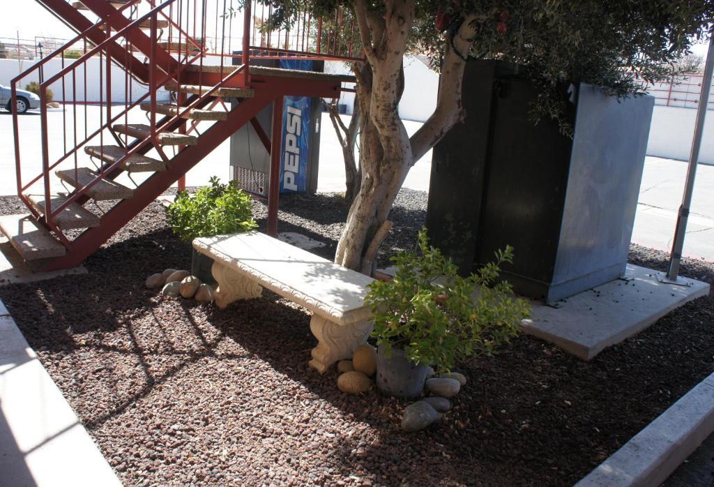 Park Avenue Inn & Suites Victorville Esterno foto